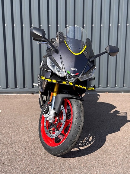 Aprilia RS 660 Venom Yellow & Blue Marlin 4 of 5