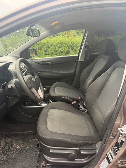 Hyundai i20 6 of 9