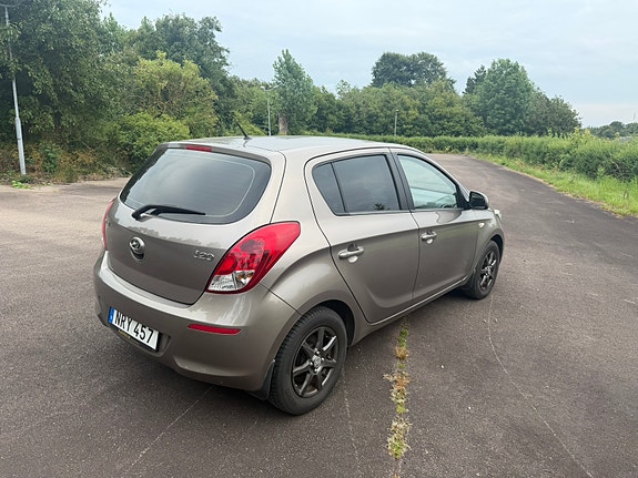 Hyundai i20 3 of 5