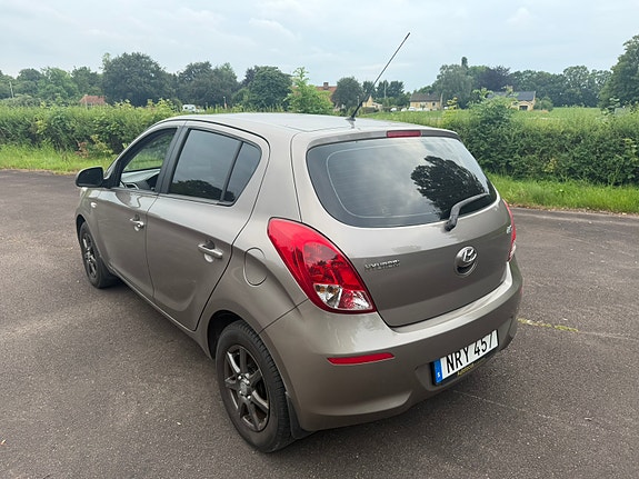 Hyundai i20 4 of 5