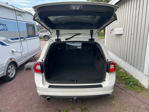 Volvo V70 9 of 16