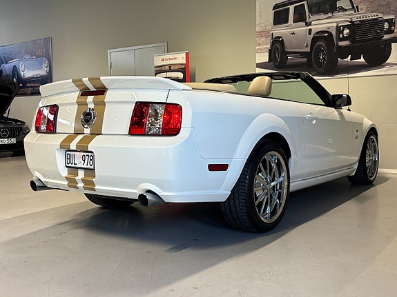 Ford Mustang 26 of 28