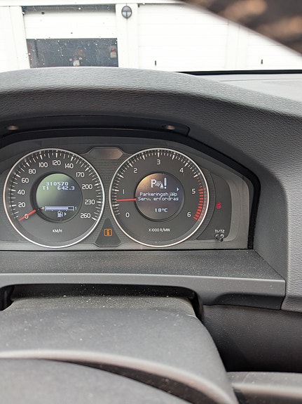 Volvo V60 8 of 12