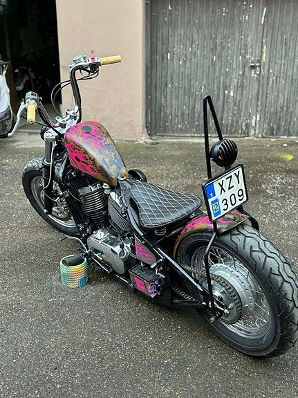 Kawasaki Vulcan 800 2 of 7