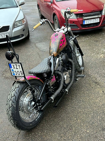 Kawasaki Vulcan 800 5 of 7