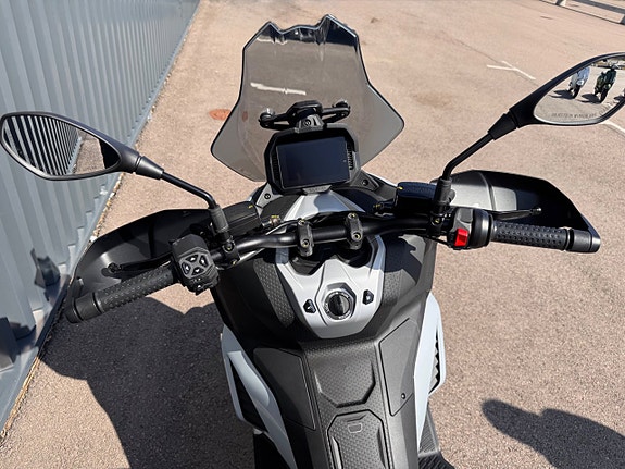 Aprilia SR GT 400 Dusty Grey 5 of 5