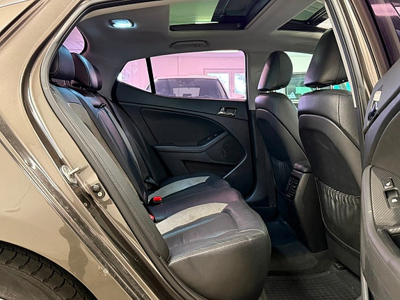 Kia Optima 15 of 25