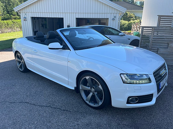 Audi Cabriolet 2 of 5