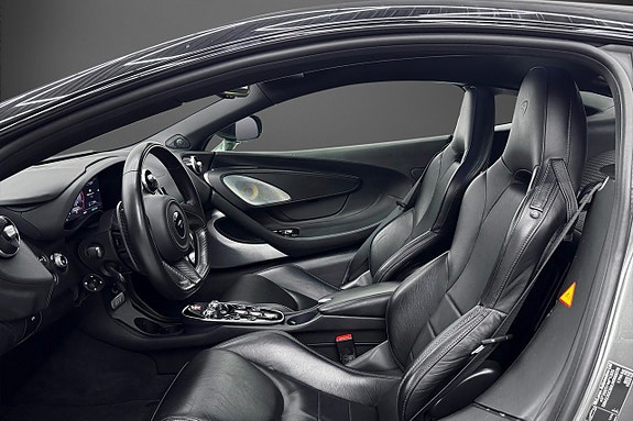 McLaren GT 9 of 21