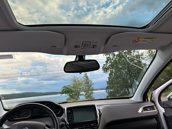 Peugeot 2008 12 of 16