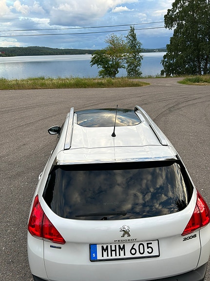Peugeot 2008 9 of 16