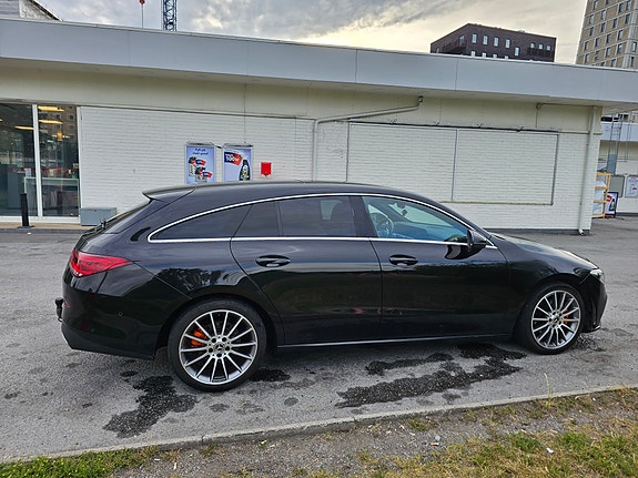 Mercedes-Benz CLA200 4 of 5