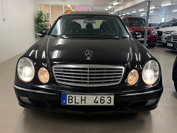 Mercedes-Benz E320 2 of 5