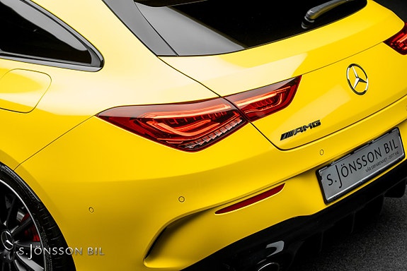 Mercedes-Benz CLA35 8 of 19