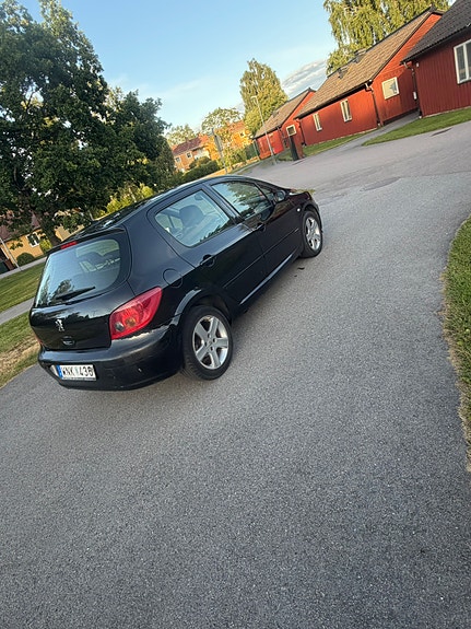 Peugeot 307 4 of 5