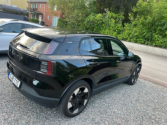 Volvo EX30 2 of 4