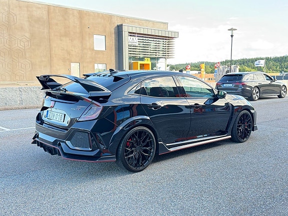 Honda Civic 3 of 5