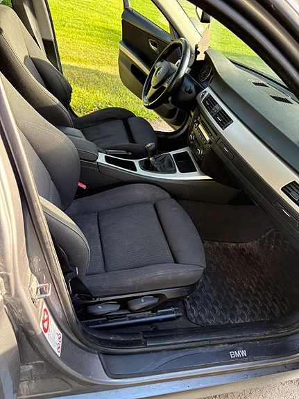 BMW 320d 10 of 14