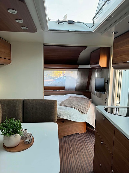 Adria Adora 563PT 2 of 6