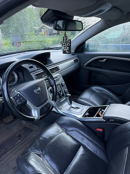 Volvo S80 3 of 3
