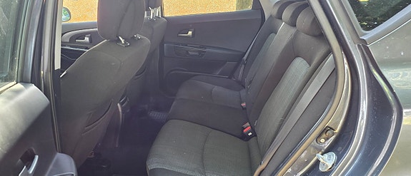 Kia Ceed 12 of 17