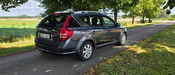 Kia Ceed 4 of 5