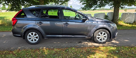 Kia Ceed 7 of 17