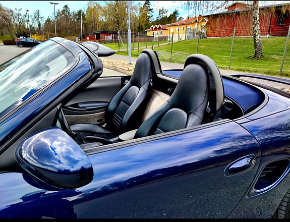 Porsche Boxster 3 of 7