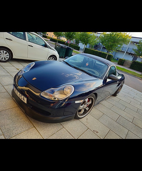 Porsche Boxster 4 of 7