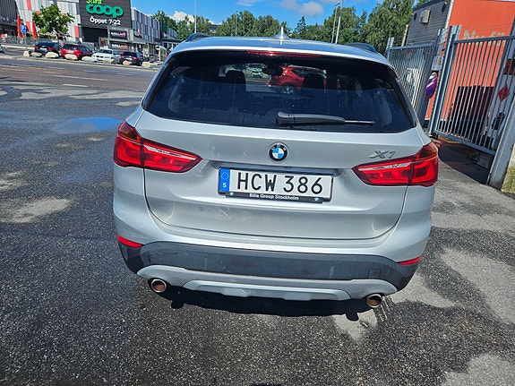 BMW X1 2 of 5