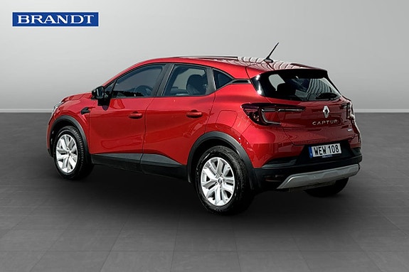 Renault Captur 2 of 5