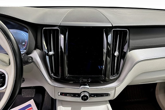Volvo XC60 6 of 9