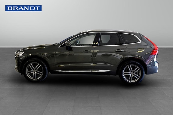Volvo XC60 3 of 5
