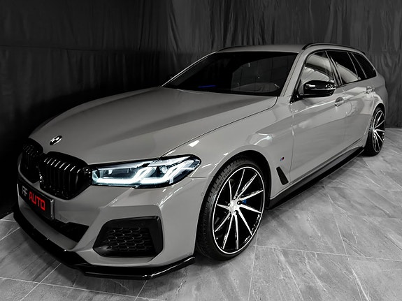 BMW 520d 3 of 5
