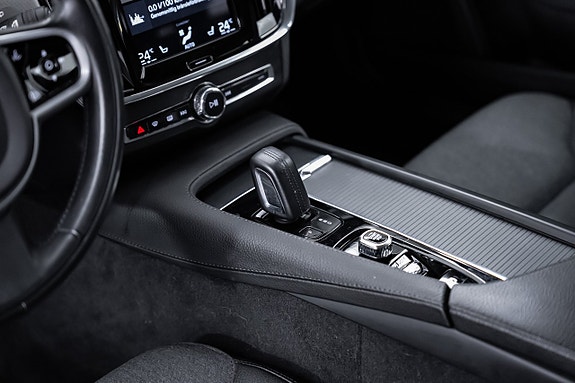 Volvo V90 18 of 30