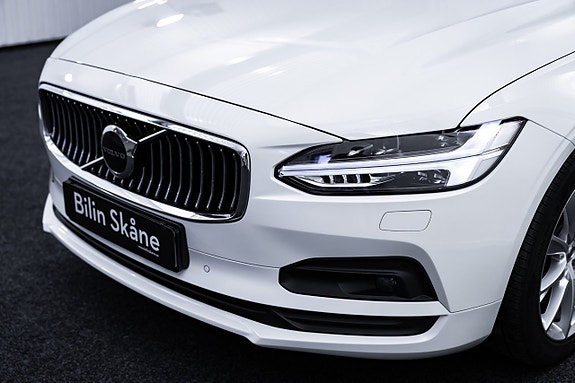 Volvo V90 8 of 30
