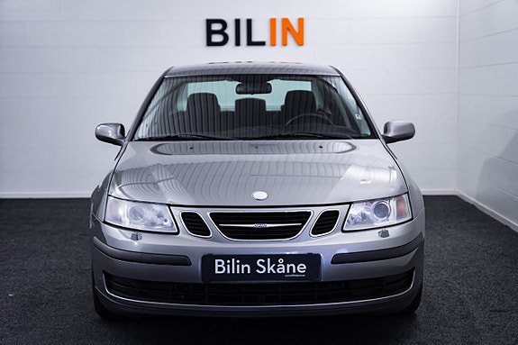 Saab 9-3 2 of 5