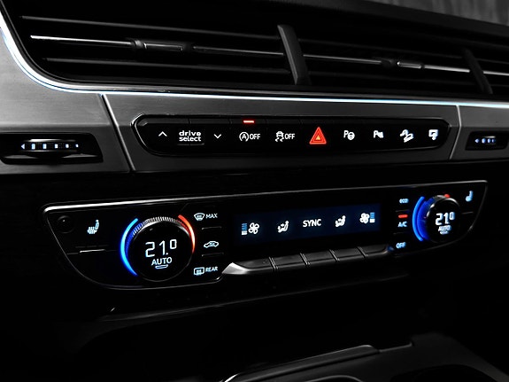 Audi Q7 27 of 30