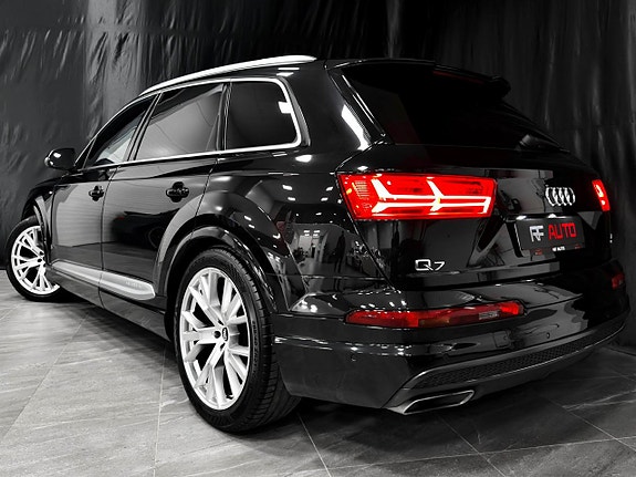 Audi Q7 13 of 30