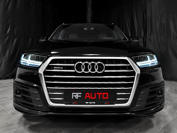 Audi Q7 7 of 30