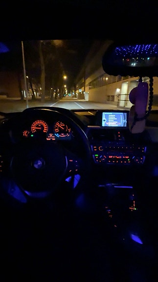 BMW 328i 10 of 11
