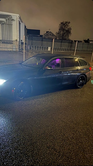 BMW 328i 9 of 11