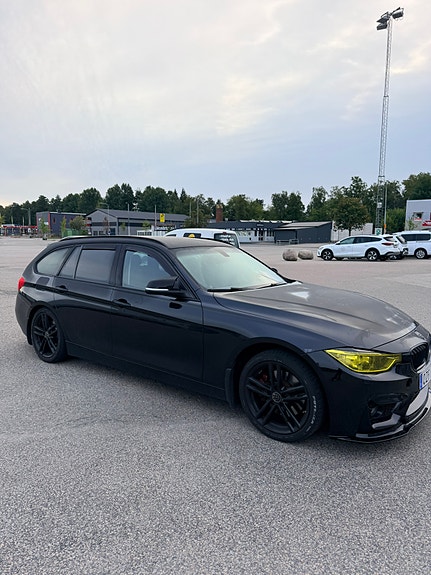 BMW 328i 6 of 11