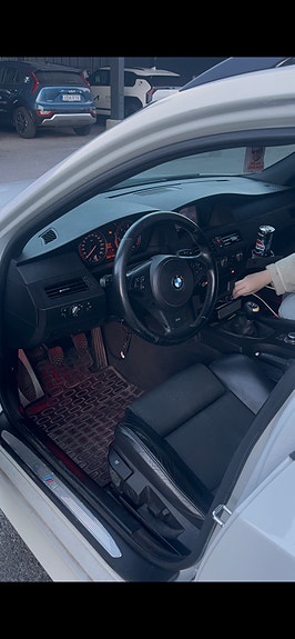 BMW 520d 9 of 12