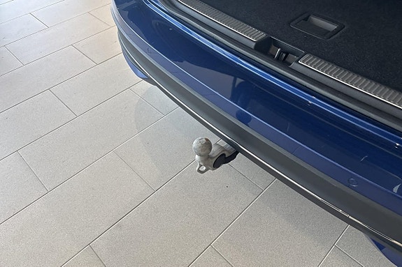Volkswagen Passat 13 of 14