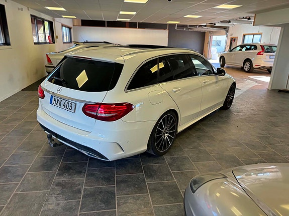 Mercedes-Benz C220 d 4 of 5