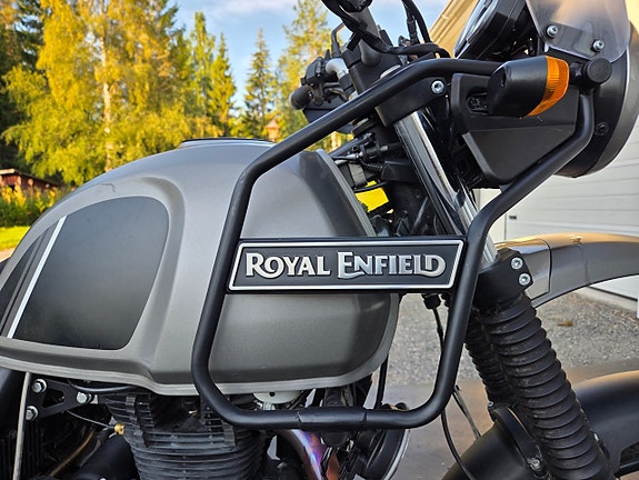 Royal Enfield Himalayan 411 16 of 18