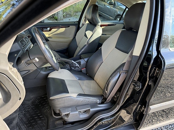 Volvo S60 15 of 17