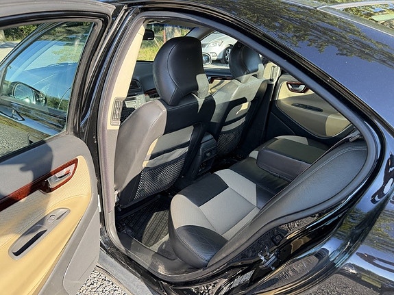 Volvo S60 16 of 17