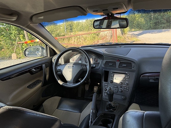 Volvo S60 9 of 17